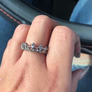 Silver queen/princess ring